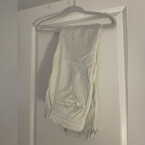 Men’s Vinyard Vines khaki chinos